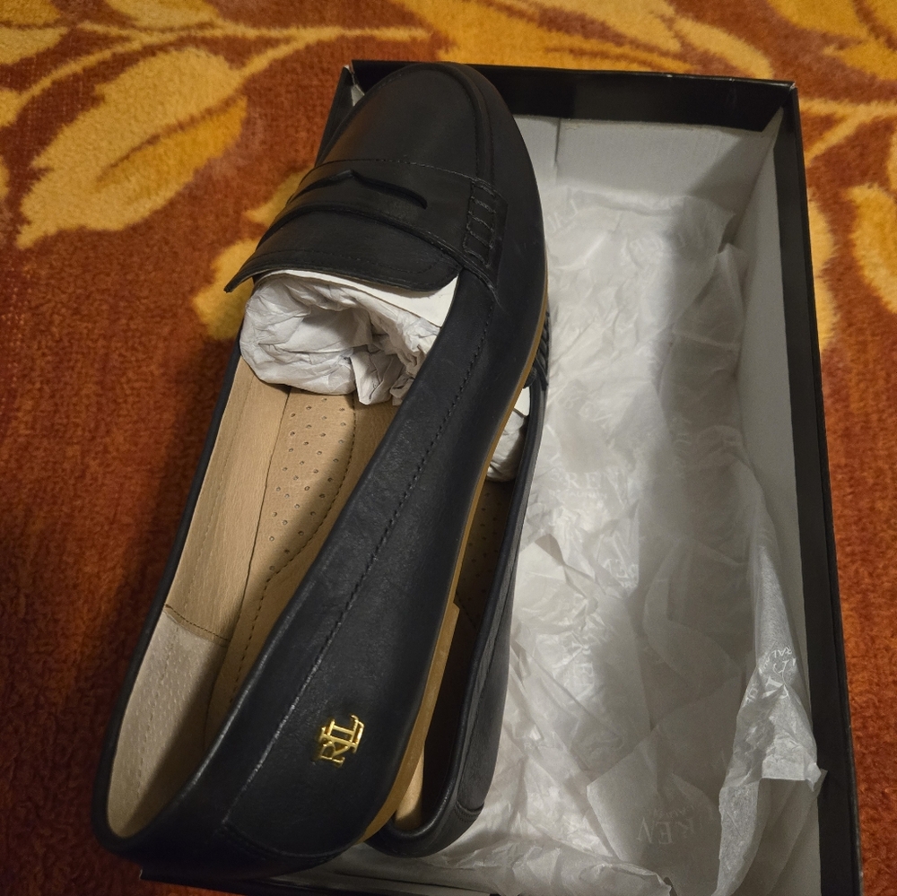 Lauren Ralph Lauren Classic Black Loafers - Picture 2 of 3